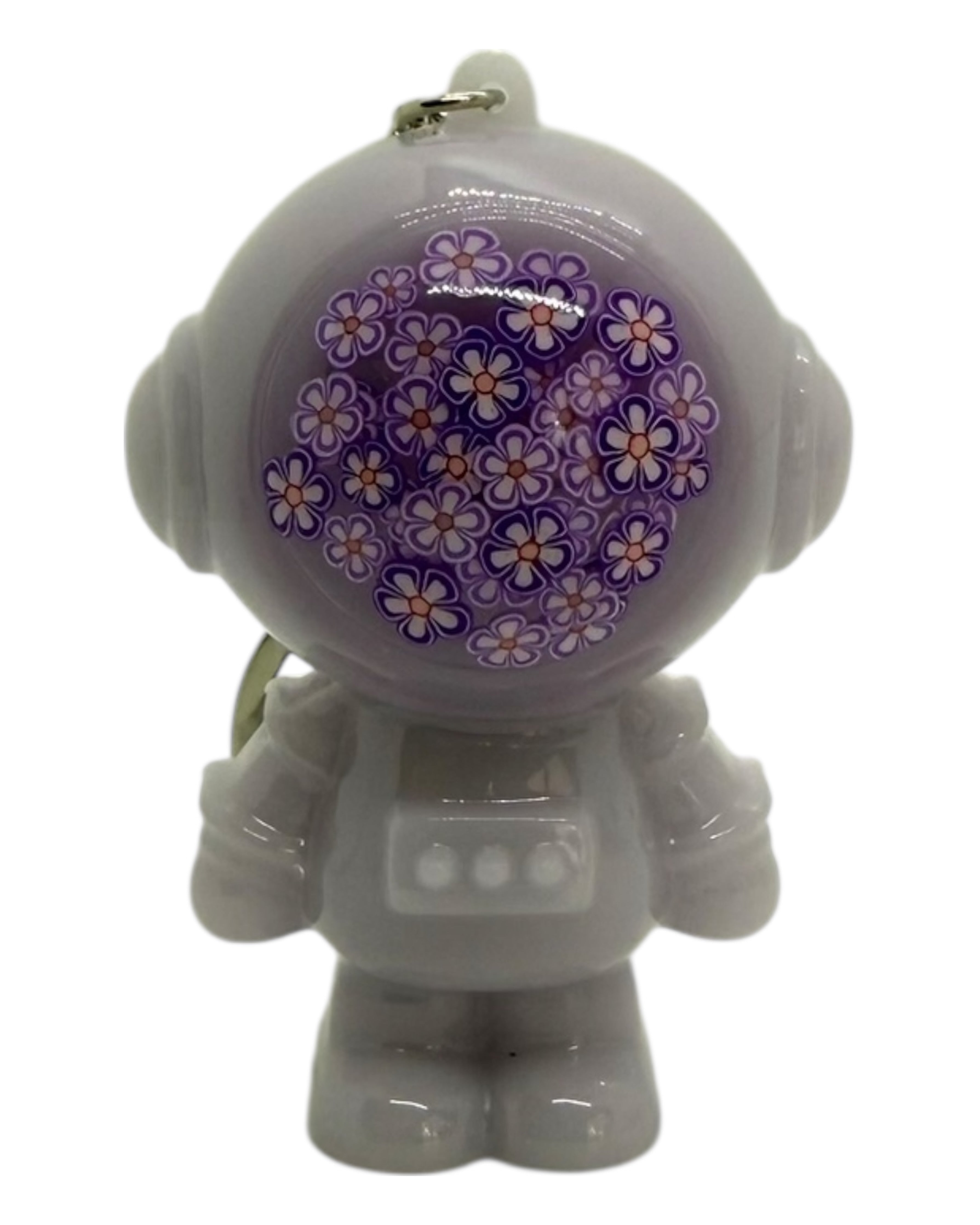Figurine Andy Grosvenor parme ornée de fleurs violettes, un astro bear élégant au style british réalisé à la main en résine époxy.