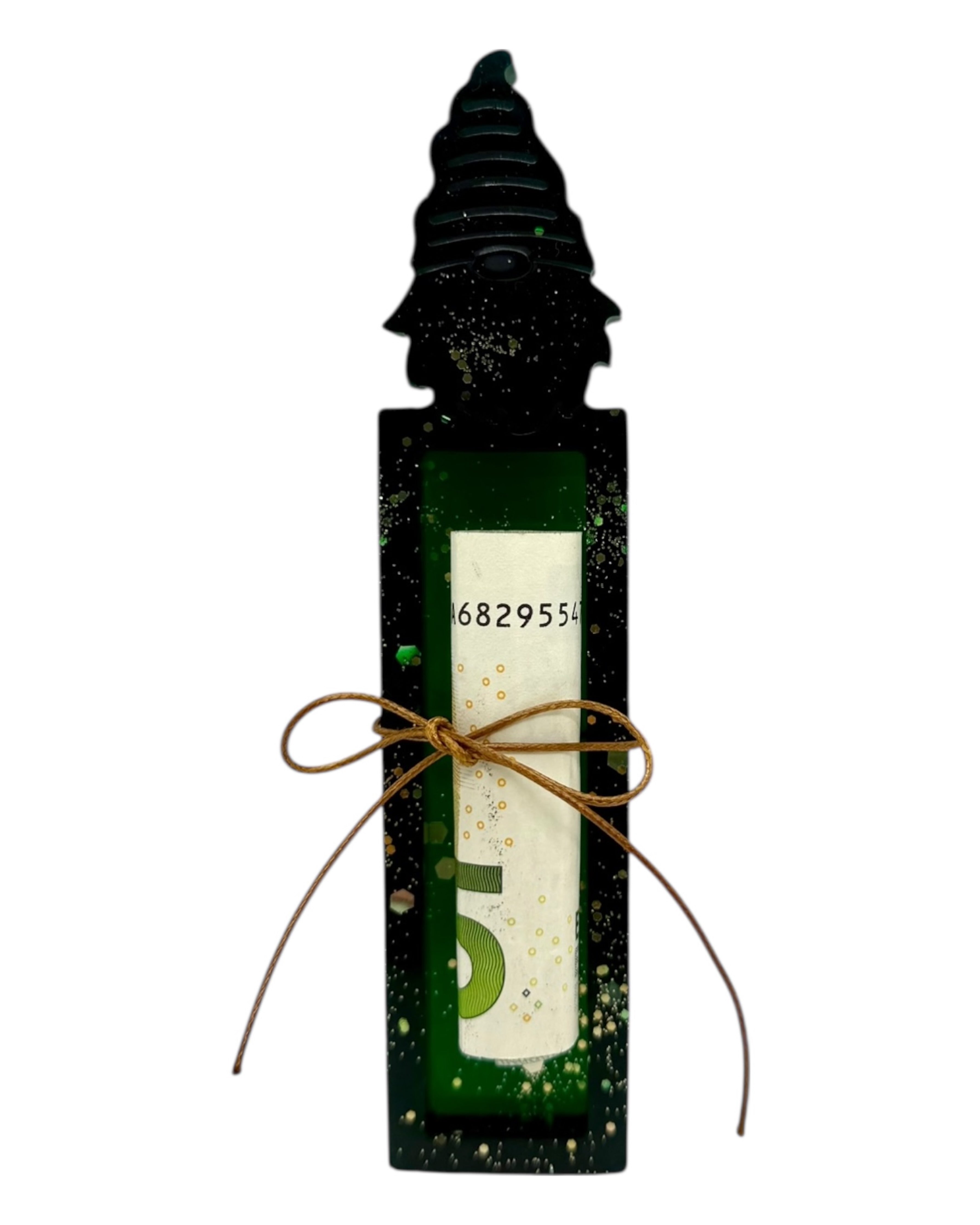 Câlinousse by Lolie’z en résine époxy : le petit gnome espiègle et adorable qui apporte charme et malice à tes cadeaux