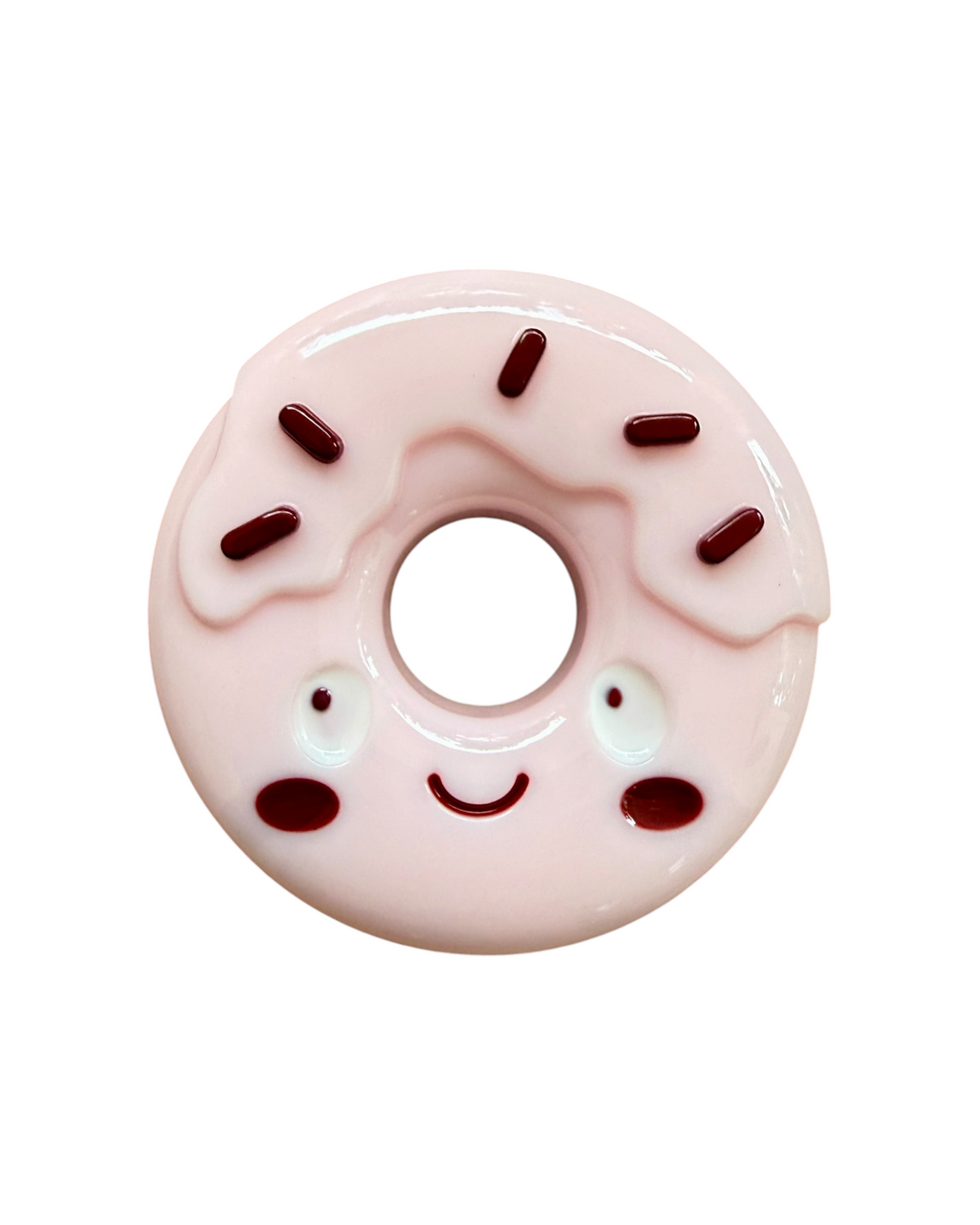 Little Donut rose avec glaçage et vermicelles bordeaux, personnage gourmand en résine époxy fait main par Lolie’z.