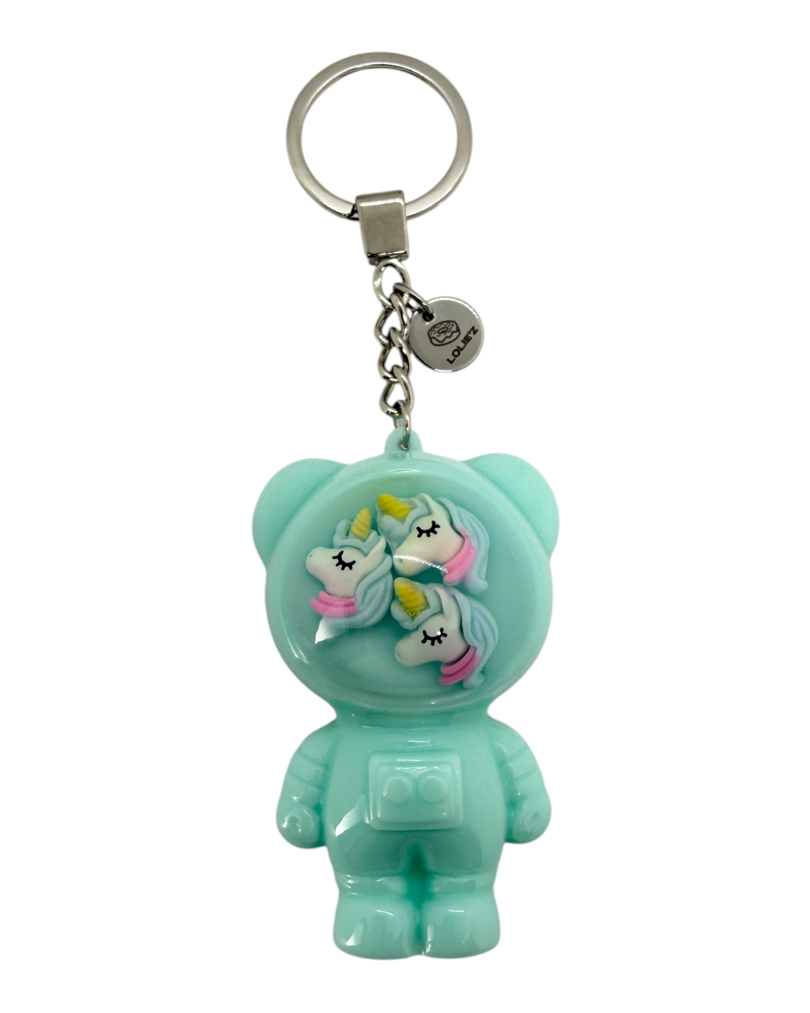 Porte-clés Izzy Minty Magic de Lolie’z, ours astronaute vert menthe fait main avec licornes colorées et médaille logo gravée.