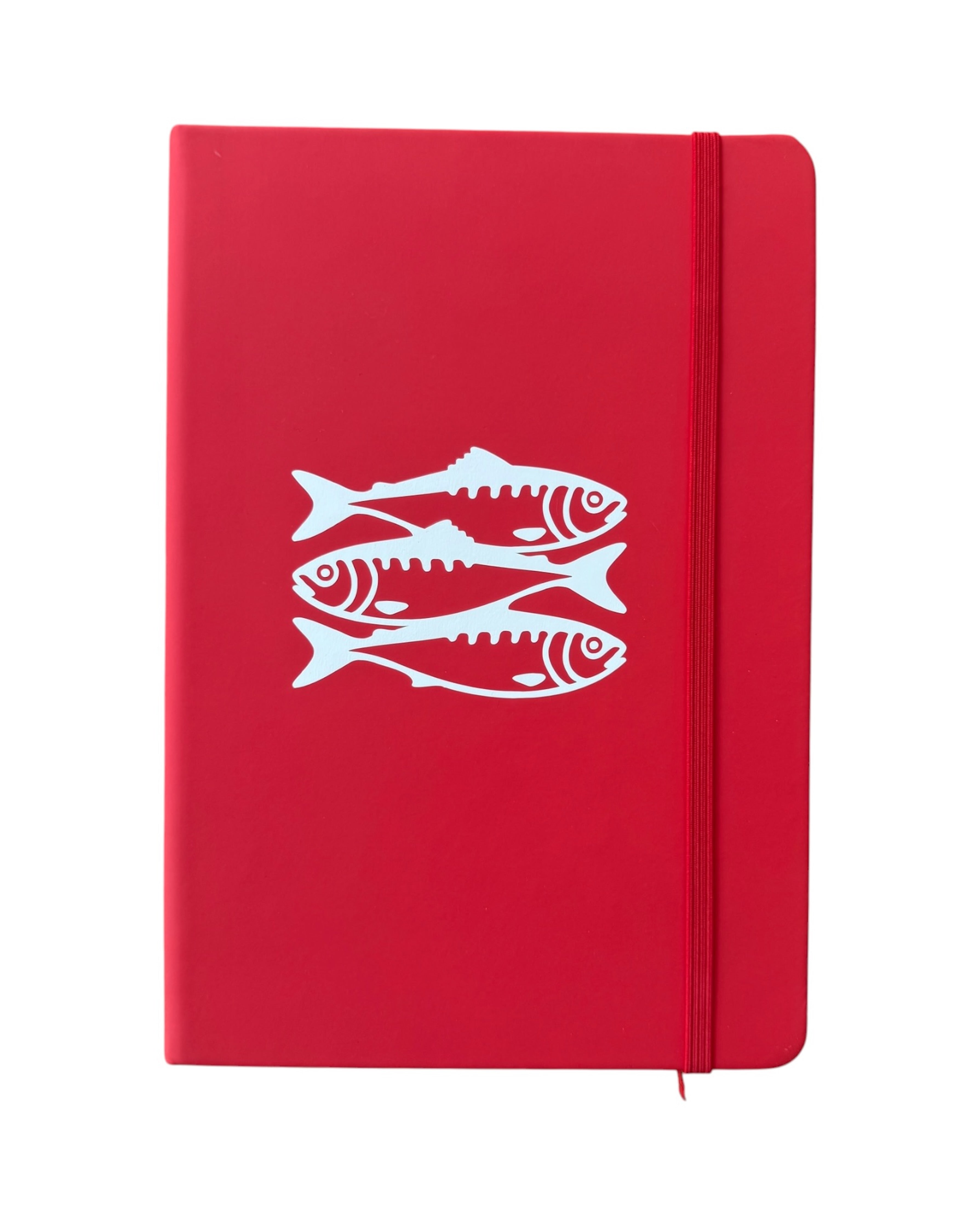 Notebook rouge 96 pages avec illustration blanche de trois sardines au style minimaliste sur la couverture.