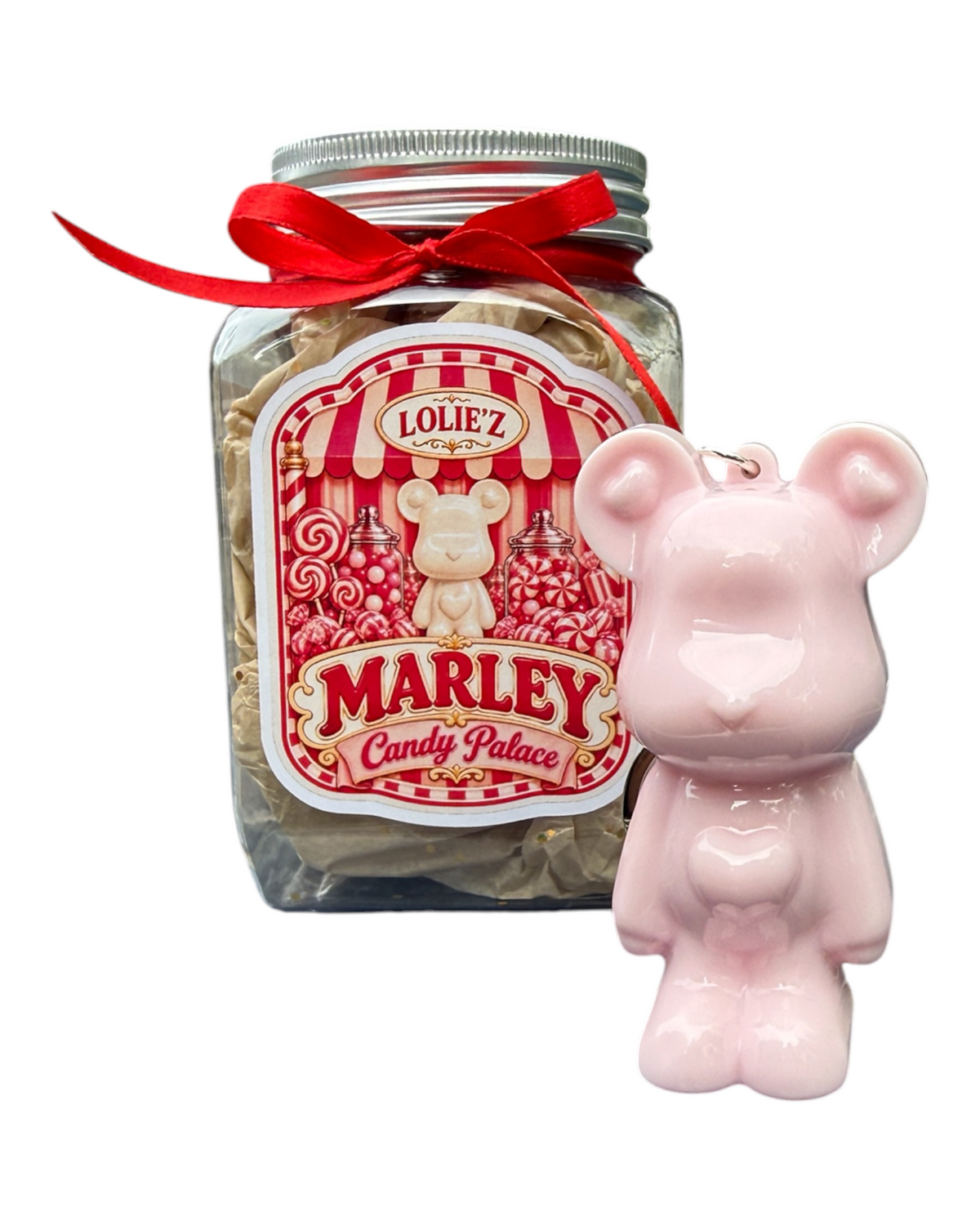 Porte-clés Marley Bubble Gum rose en résine époxy fait main avec son packaging rétro Marley’s Candy Shop.