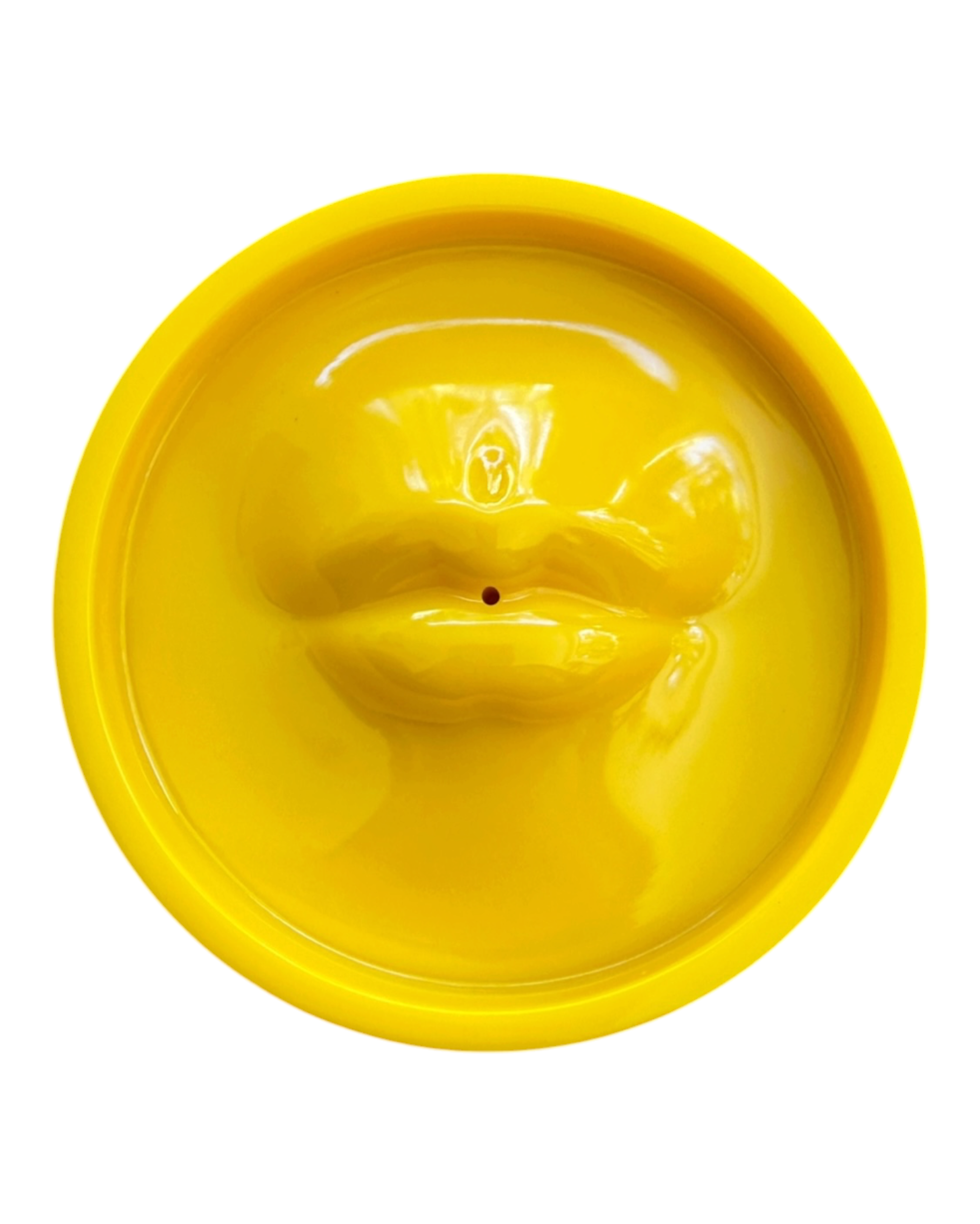 Porte-encens jaune en résine époxy réalisé à la main, décoré d'une bouche stylisée. Un accessoire déco original et lumineux, idéal pour accueillir un bâton d’encens tout en apportant une touche pop et décalée à la maison.