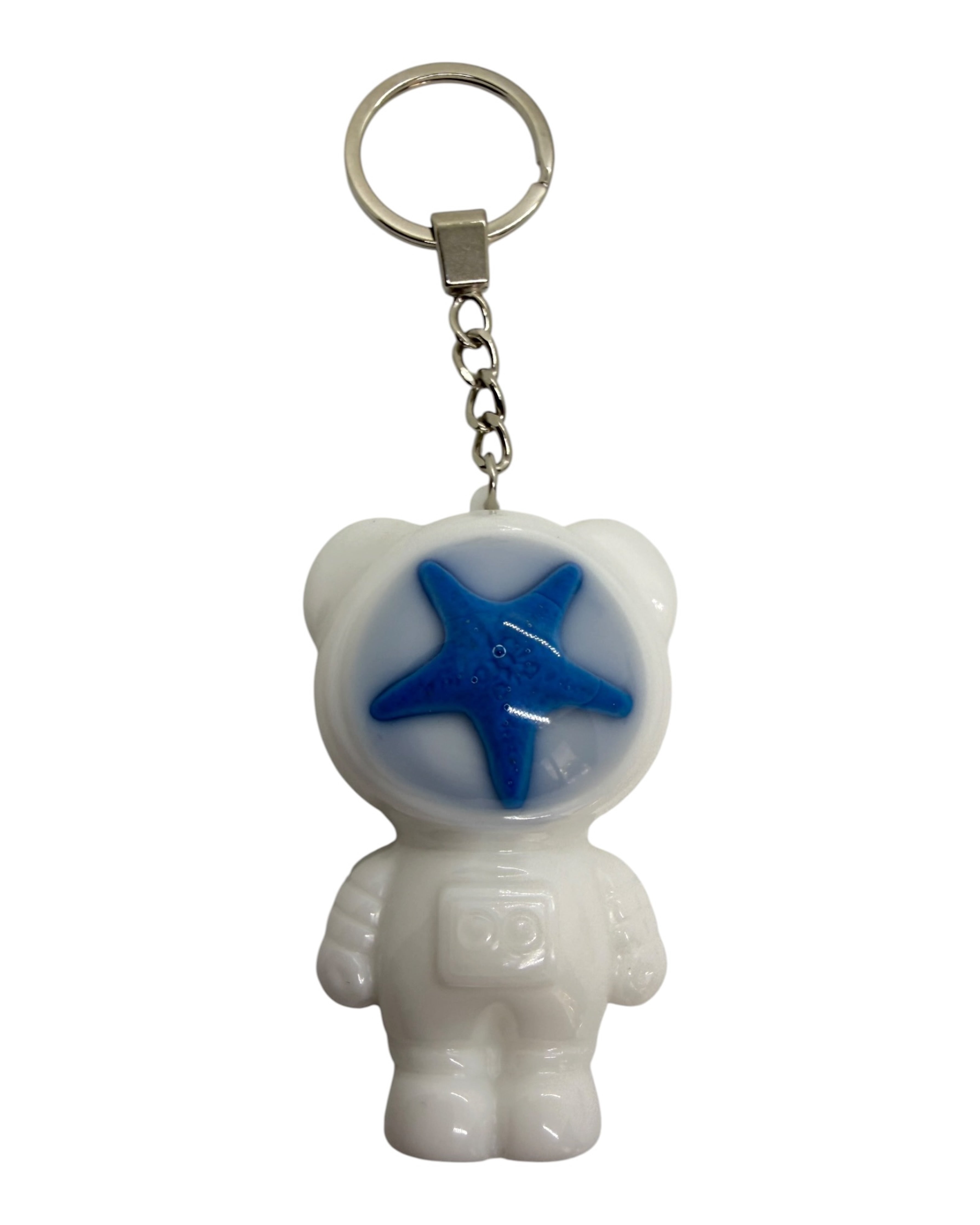 Astro Bear blanc glossy en résine époxy fait main avec étoile bleue style marin pop.
