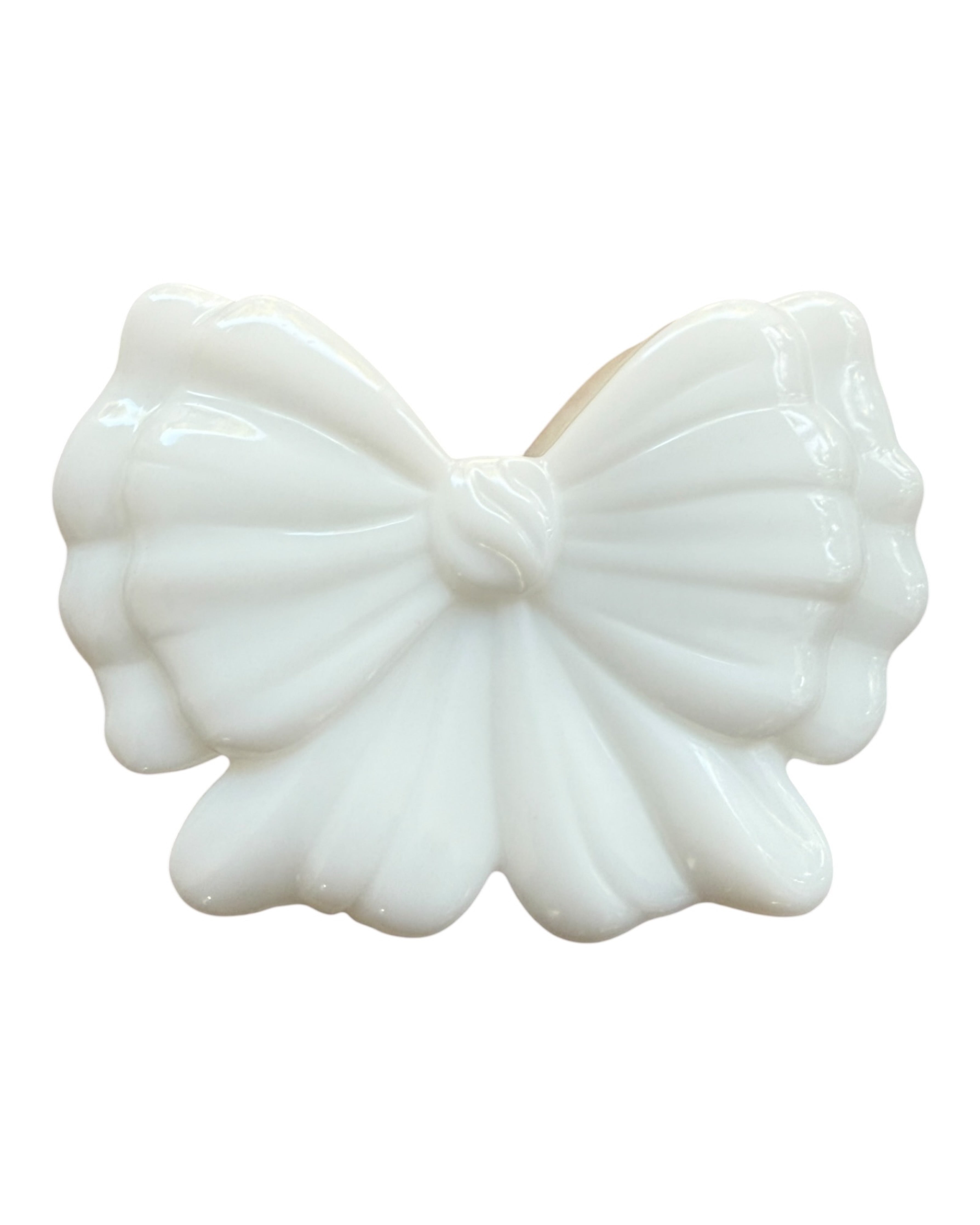 Boîte à bijoux avec nœud Pretty Little Things, idéale pour ranger bijoux, petits trésors et secrets sur une coiffeuse.