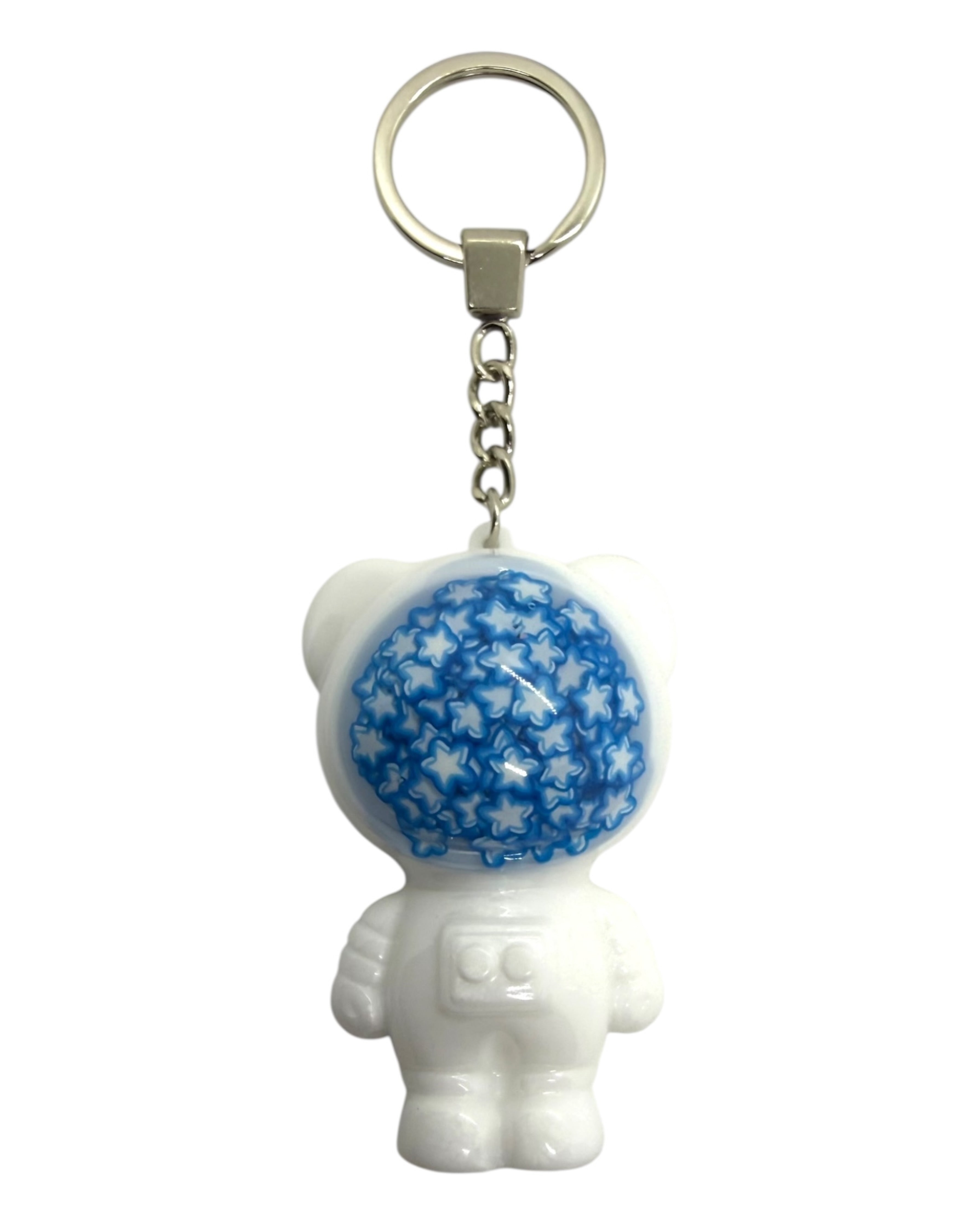 Detail du porte-cles Izzy Star astronaute en resine epoxy, objet fait main issu de l artisanat. Lolie'z