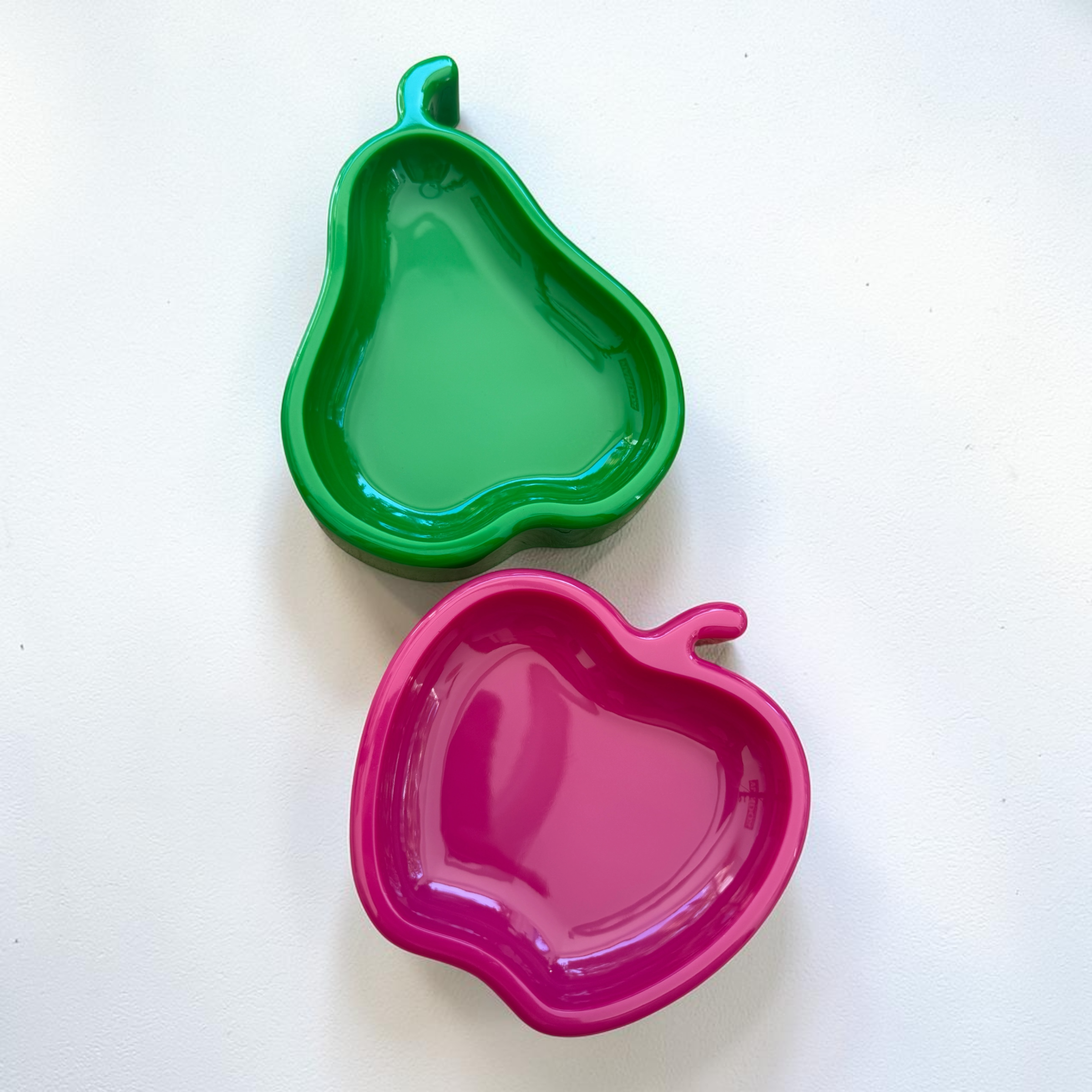 Vide poche Pomme et Poire en résine époxy couleurs pop