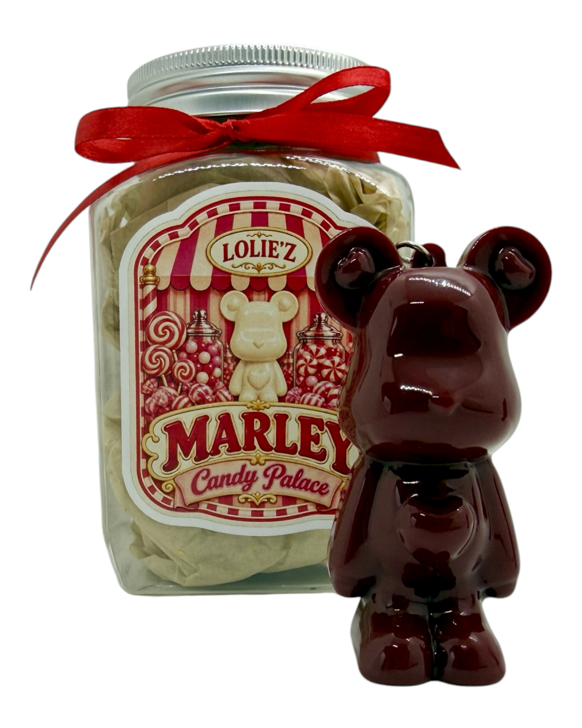 Marley Black Cherry, porte-clés artisanal bordeaux brillant en résine époxy présenté devant son pot rétro Marley's Candy Palace.