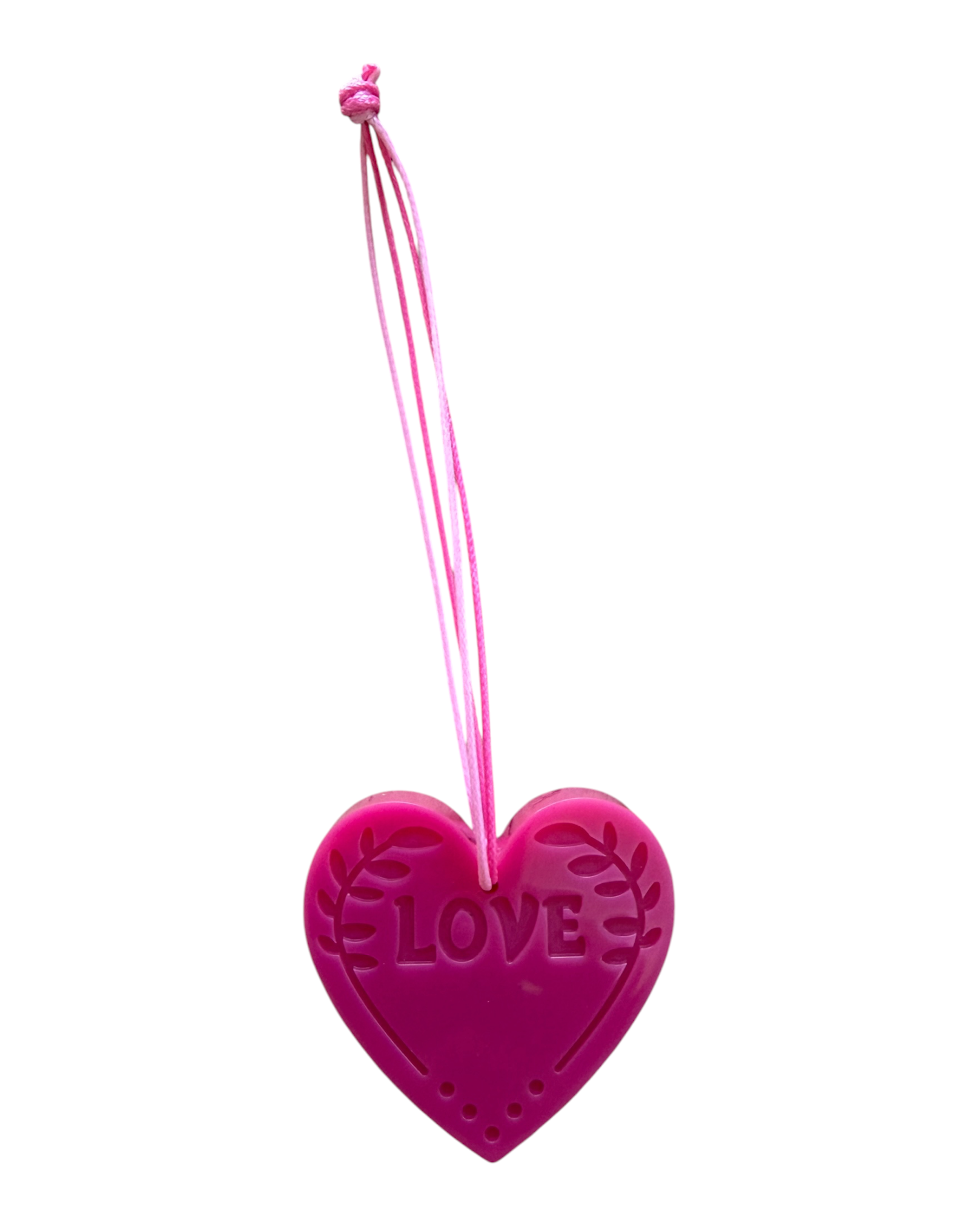 Suspension cœur LOVE rose fuchsia en résine époxy fabriquée à la main, à accrocher sur une poignée, une fenêtre ou un vase.