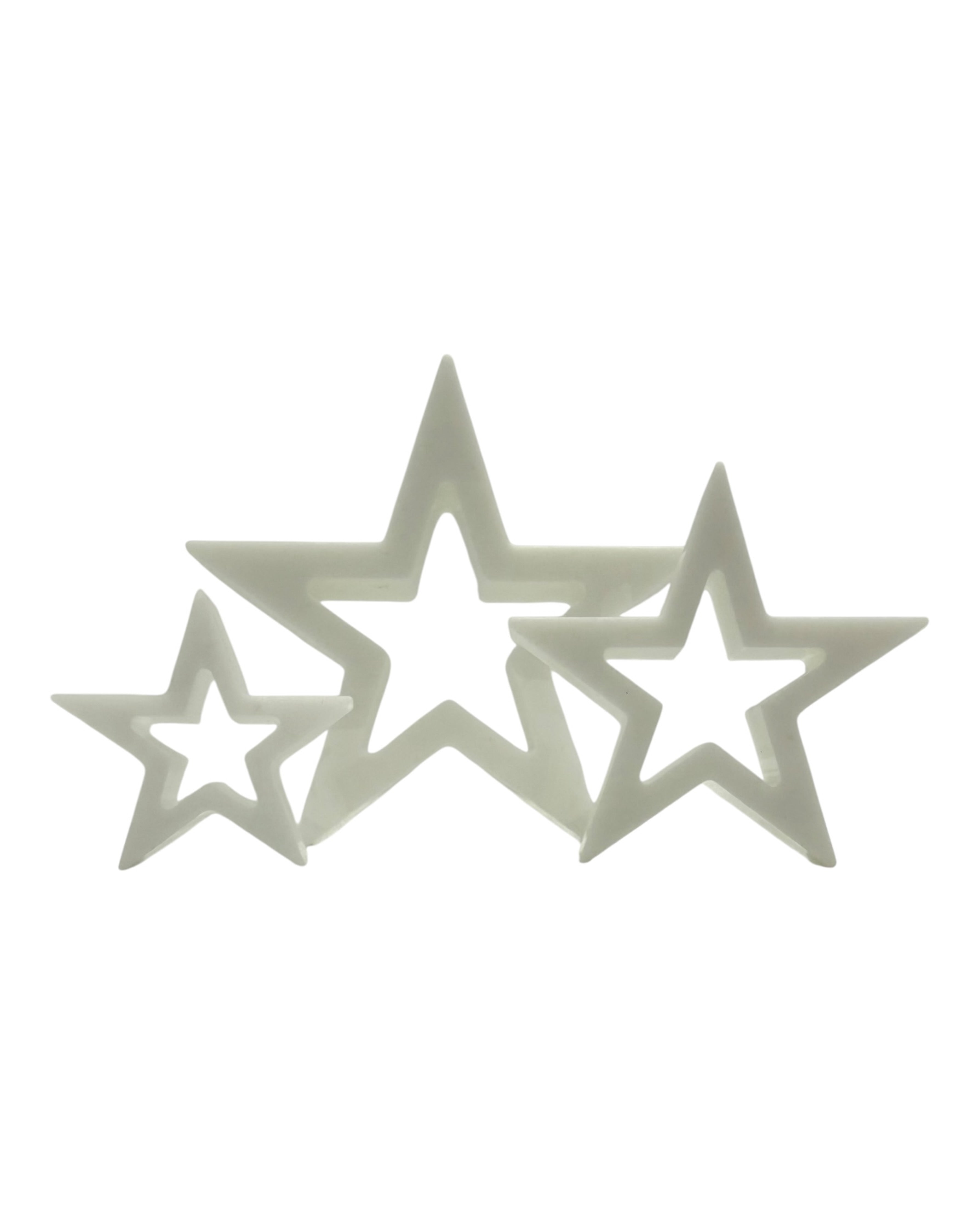 Trio d’étoiles blanches en résine époxy, design festif et élégant, parfait pour illuminer une étagère, une table de fête ou une cheminée avec la magie et la féerie de Noël.