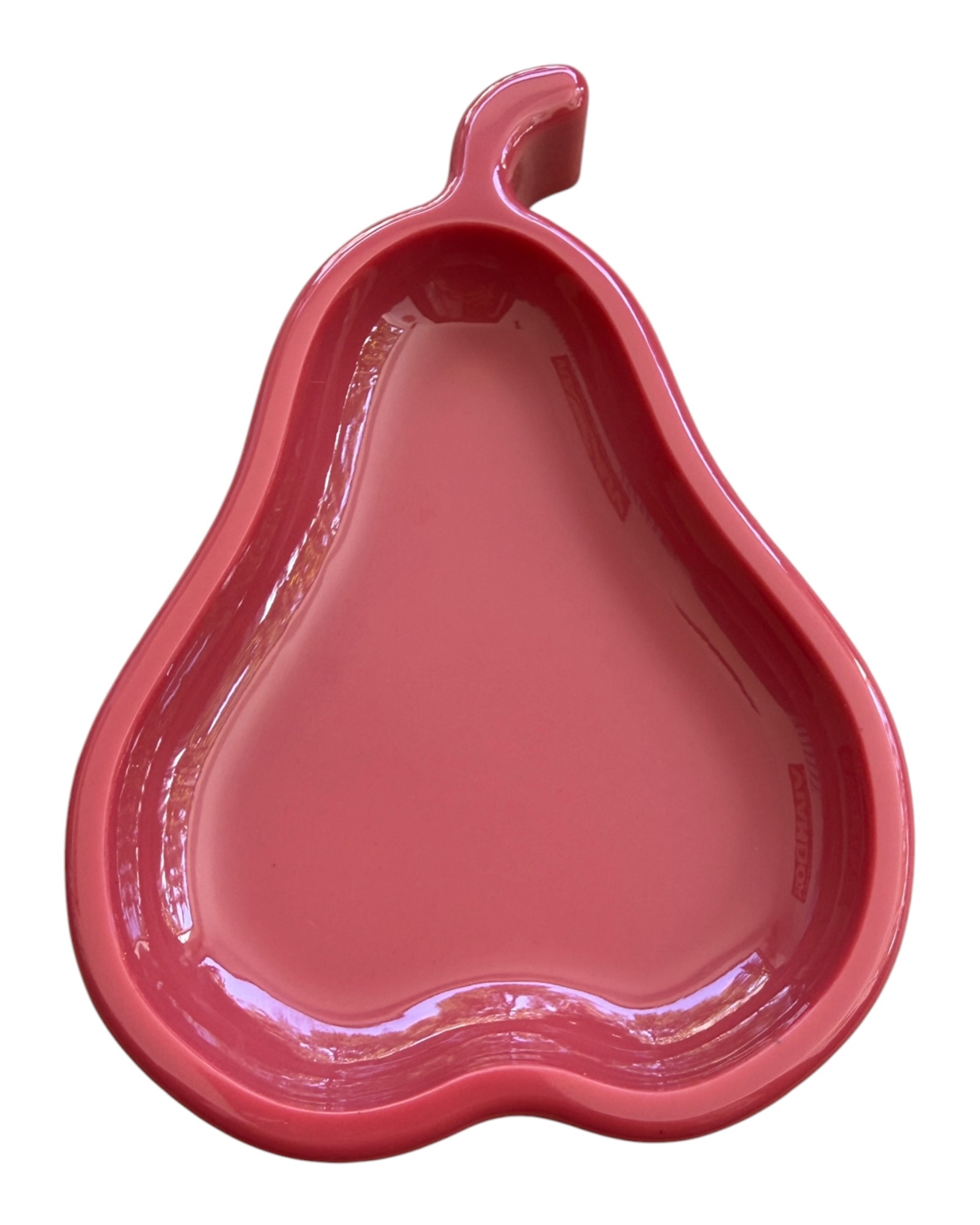 Vide-poche poire rose en résine époxy fabriqué à la main, création déco colorée et moderne.